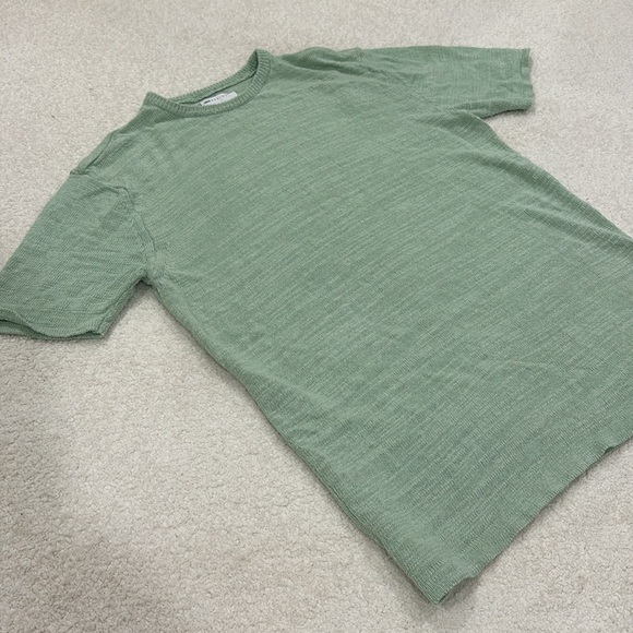 ASOS - Men’s Mint Green Knitted T-shirt (size medium) - Picture 2 of 7
